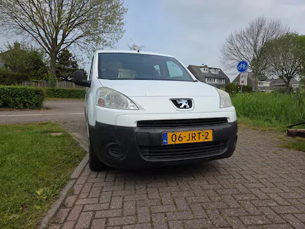 Peugeot Partner (2009) — foto 1