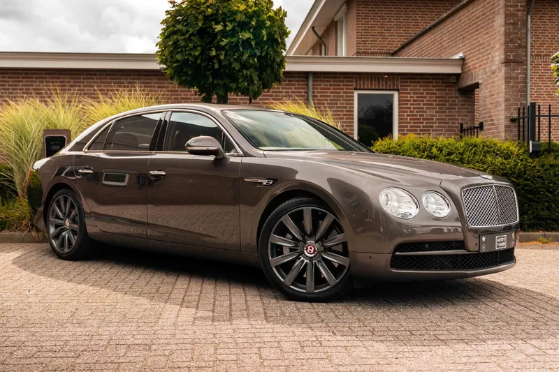 Bentley Flying Spur (2014)