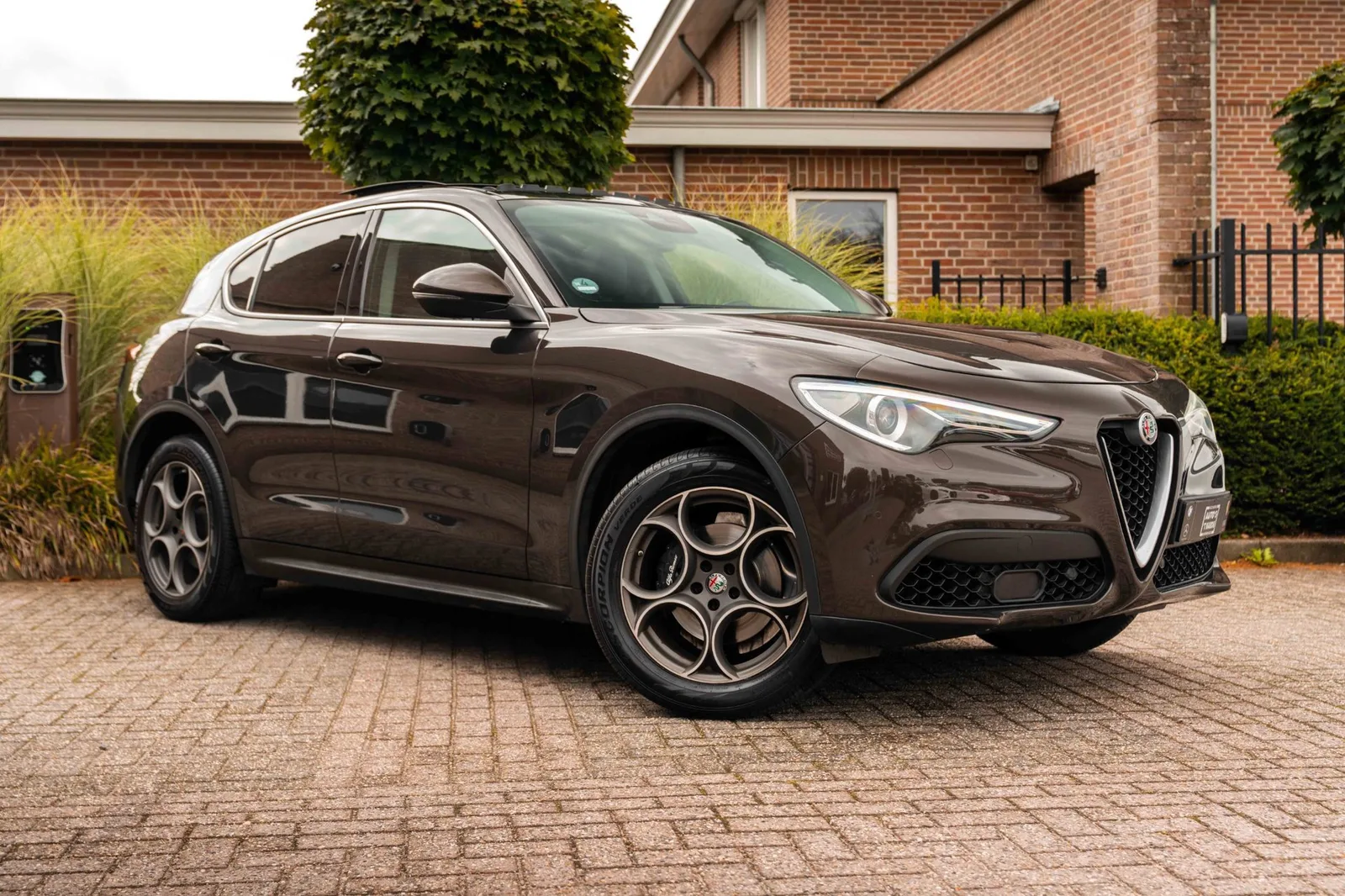 Alfa Romeo Stelvio (2018) — foto 1