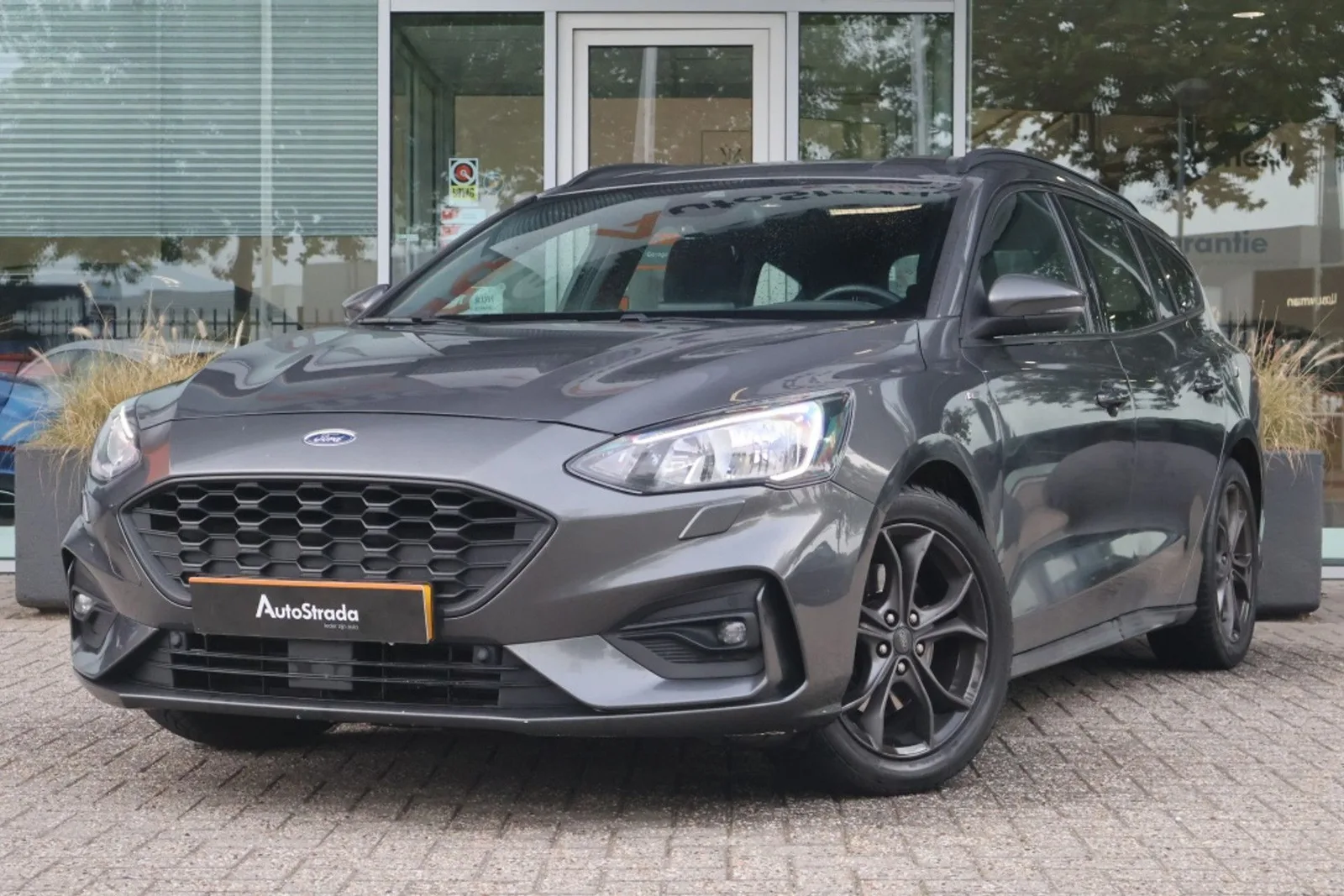 Ford Focus (2019) — foto 1
