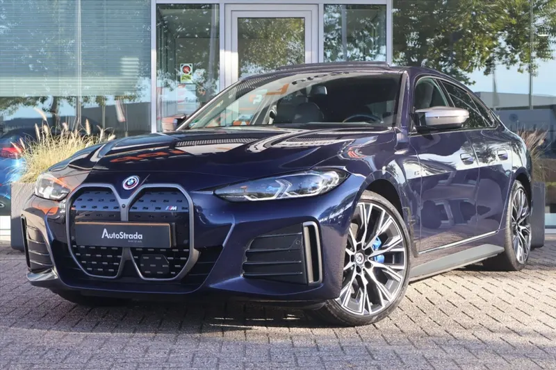 BMW i4 (2022)