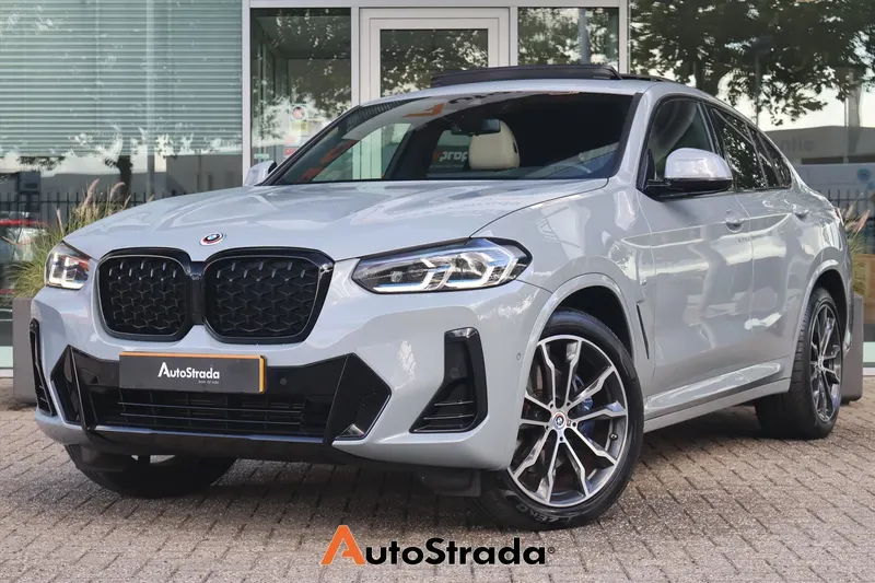 BMW X4 (2022)