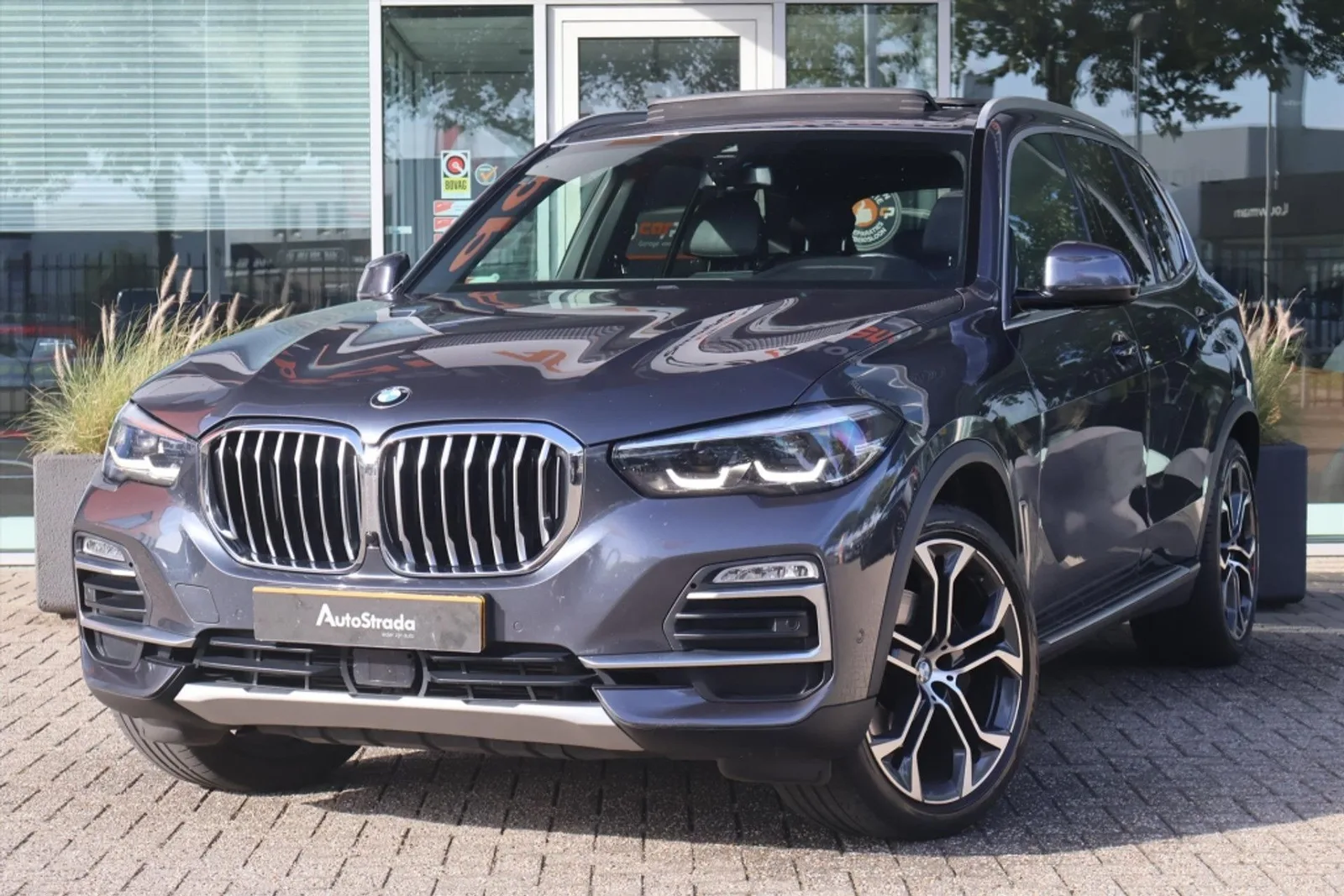 BMW X5 (2019) — foto 1