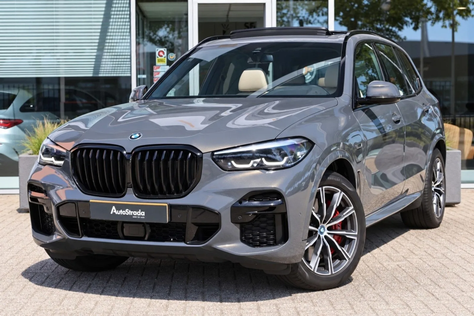 BMW X5 (2022) — foto 1