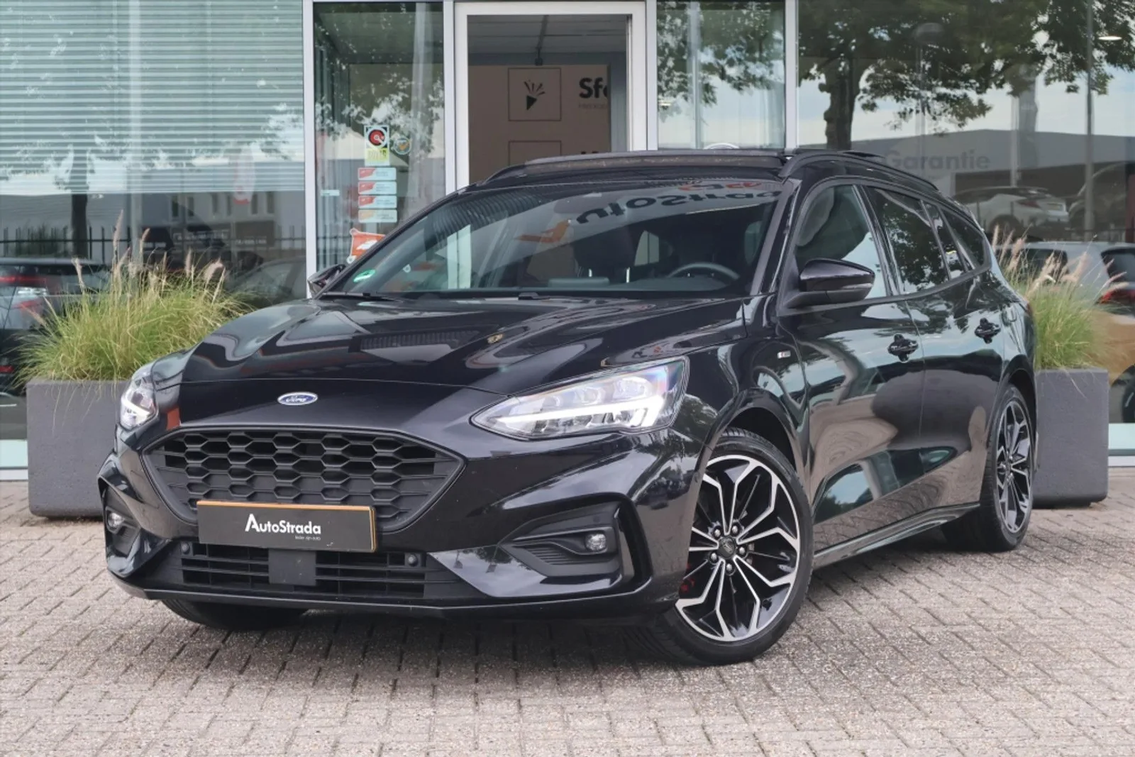 Ford Focus (2021) — foto 1