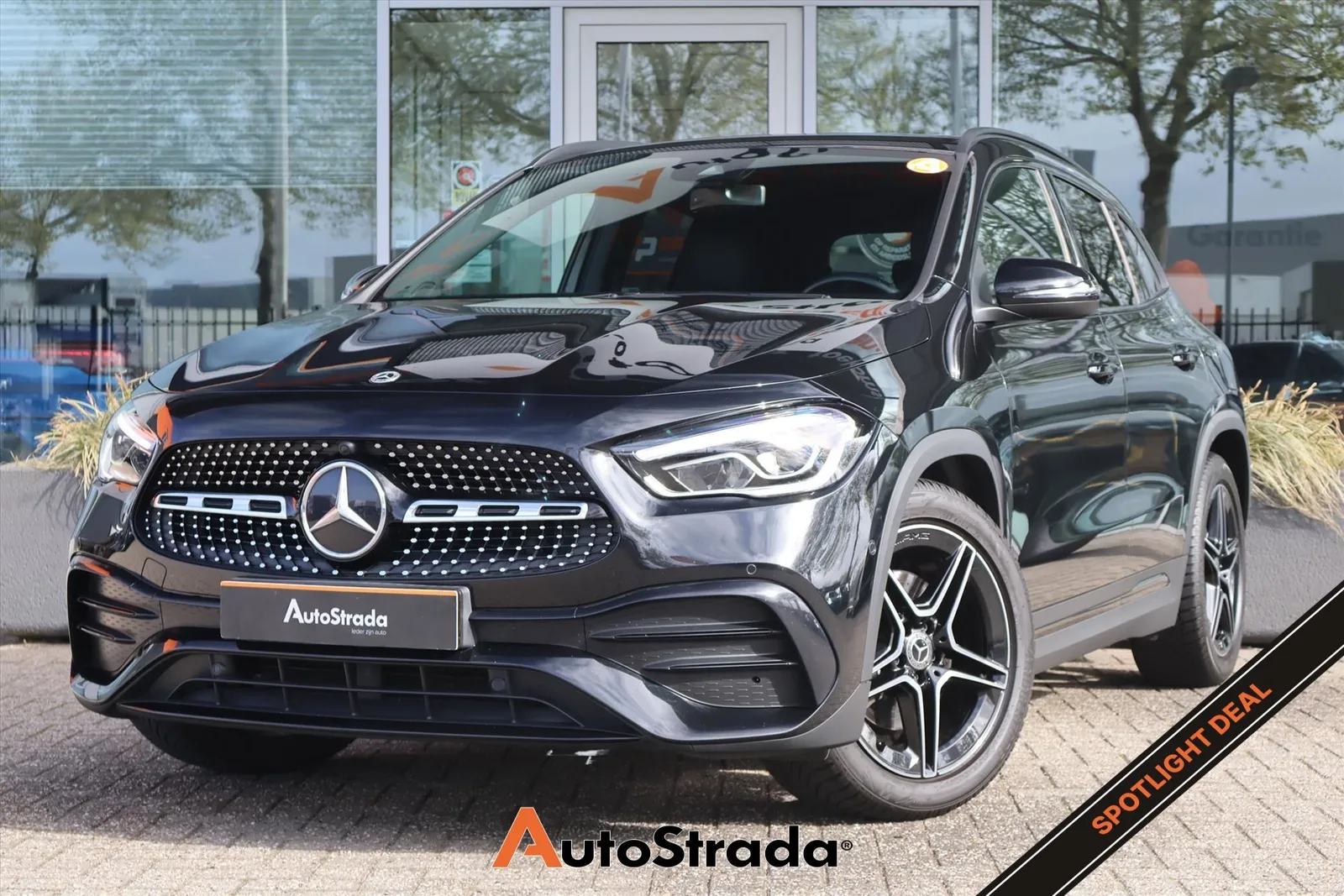 Mercedes-Benz GLA (2022) — foto 1