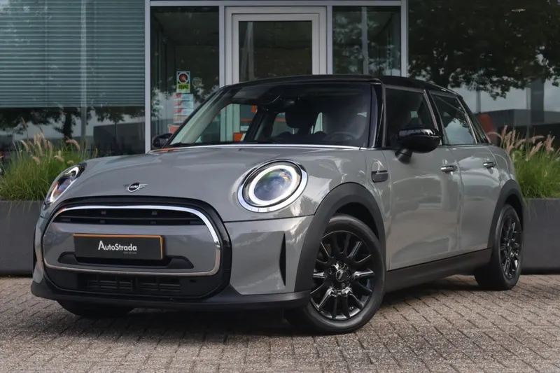 MINI Cooper (2022)