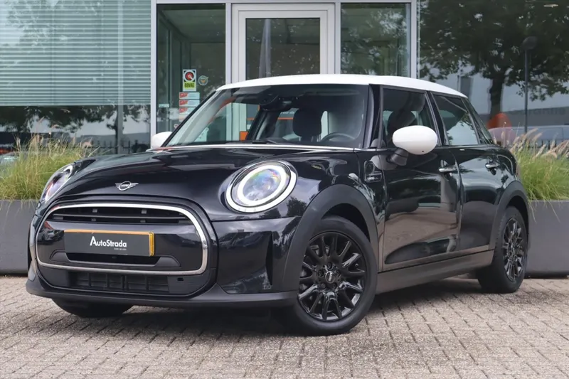 MINI Cooper (2023)