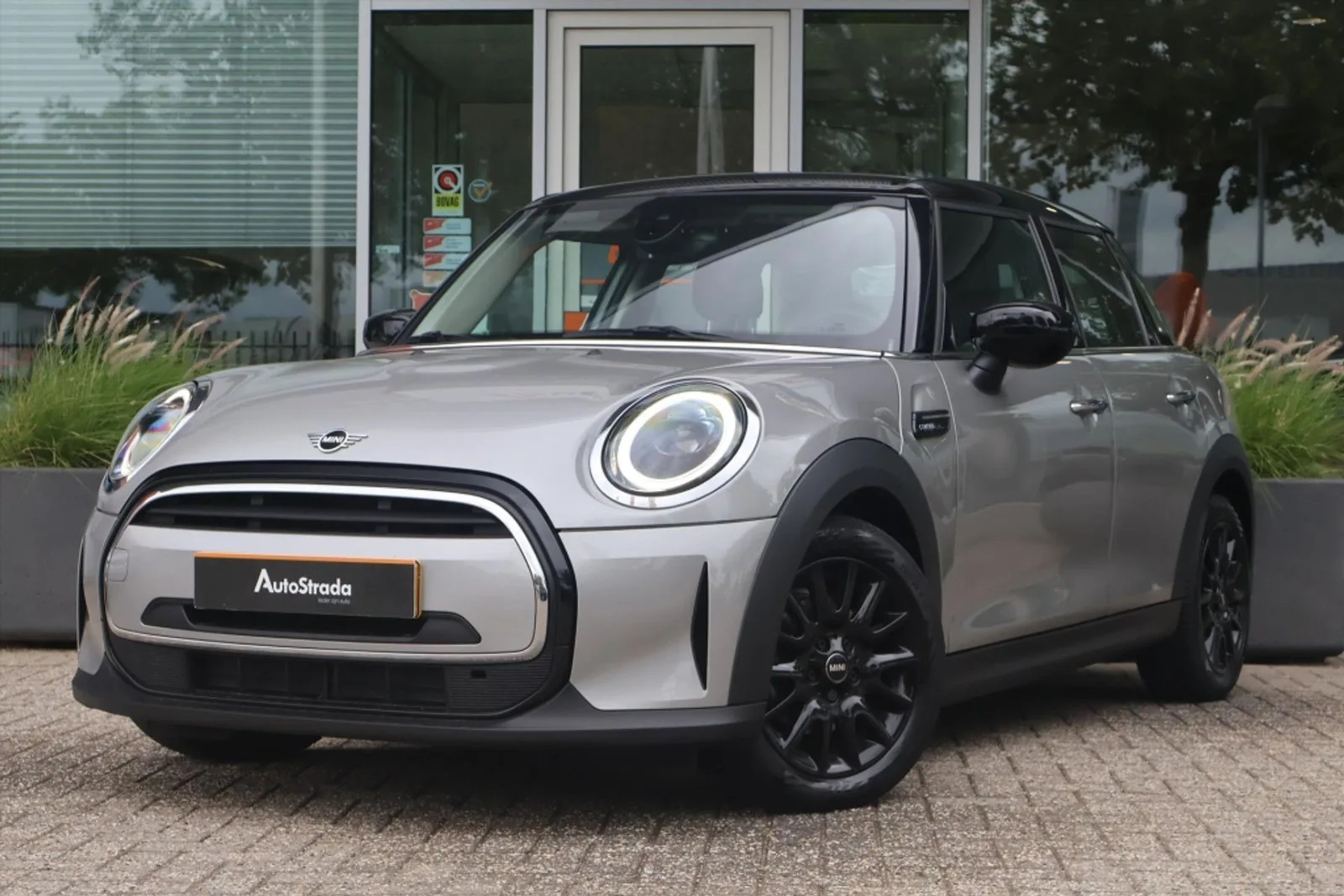 MINI Cooper (2023) — foto 1