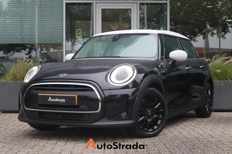 MINI Cooper (2023)