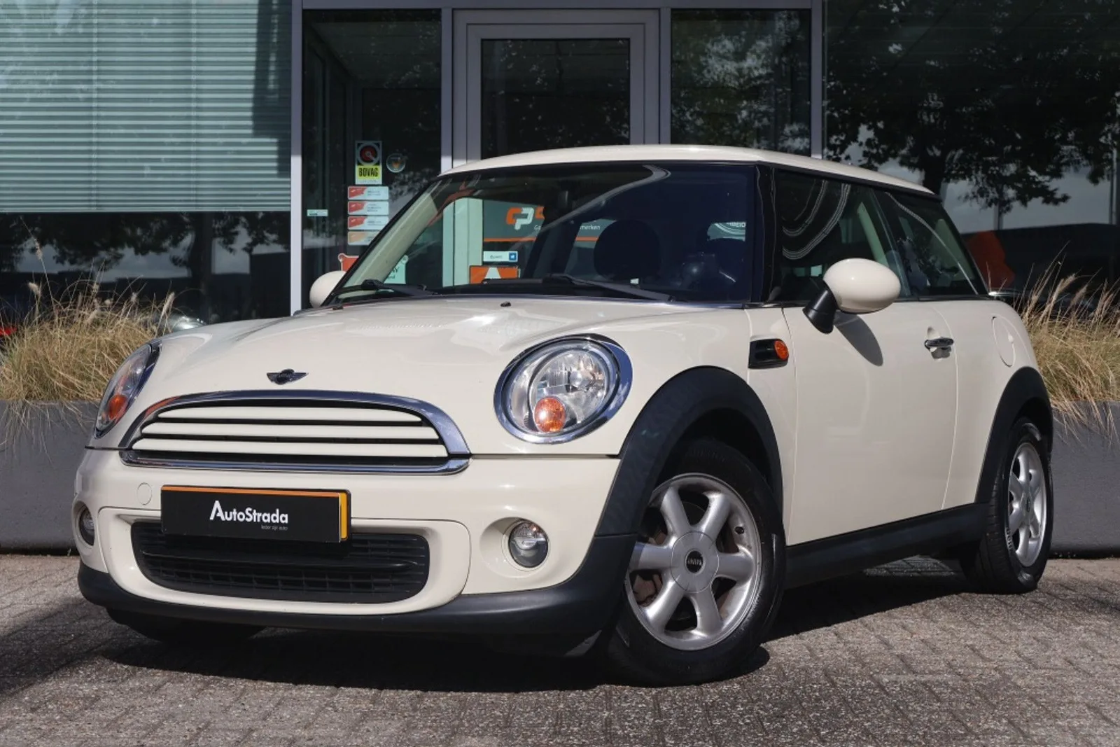 MINI One (2012) — foto 1