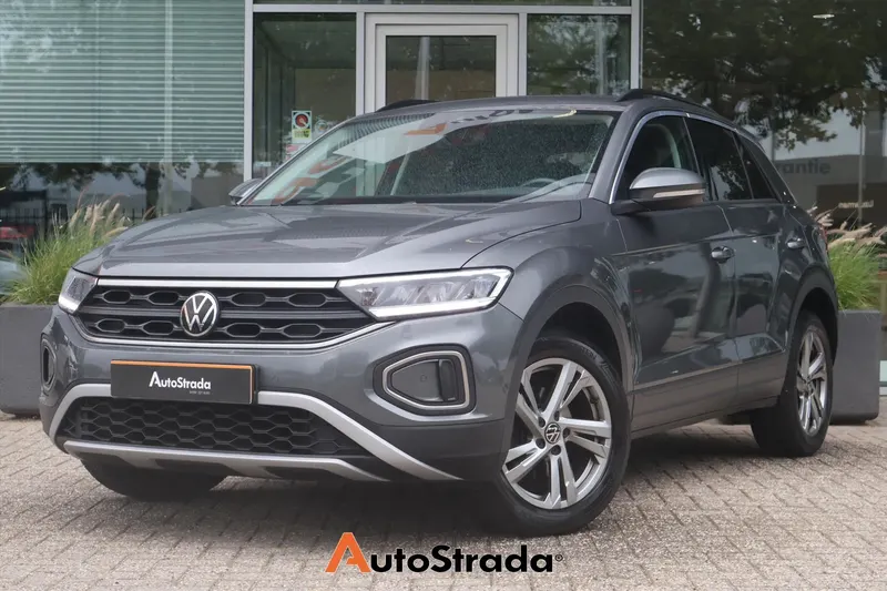 Volkswagen T-Roc (2022)