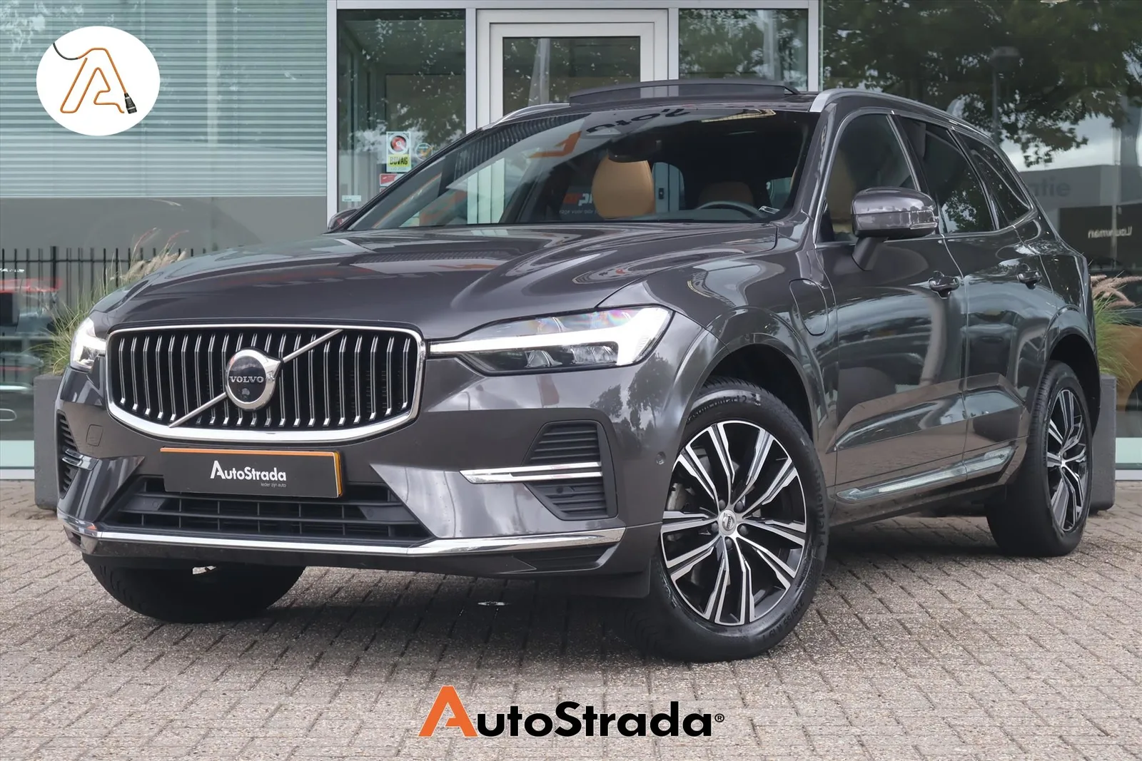 Volvo XC60 (2021) — foto 1