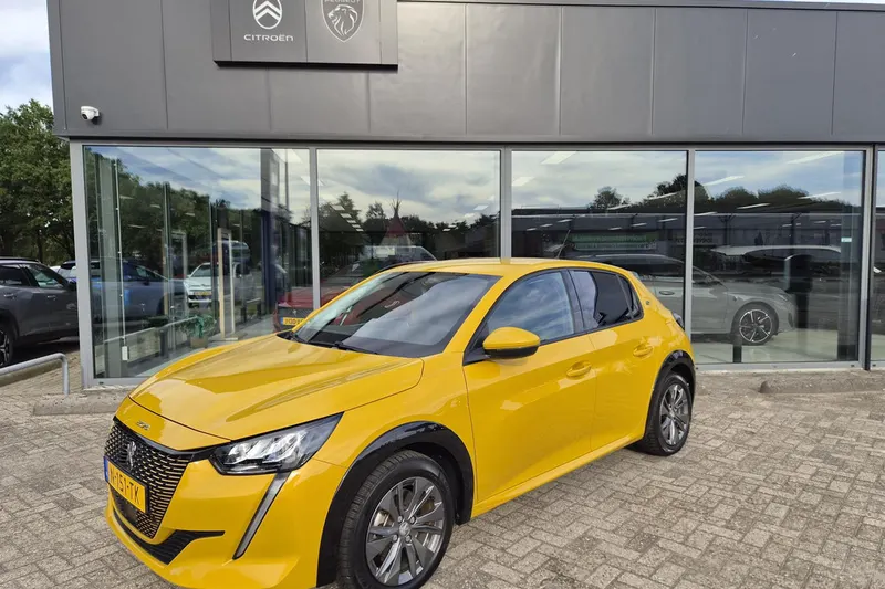 Peugeot e-208 (2022)