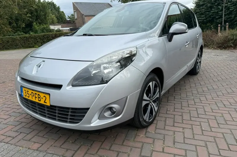Renault Grand Scénic (2011)