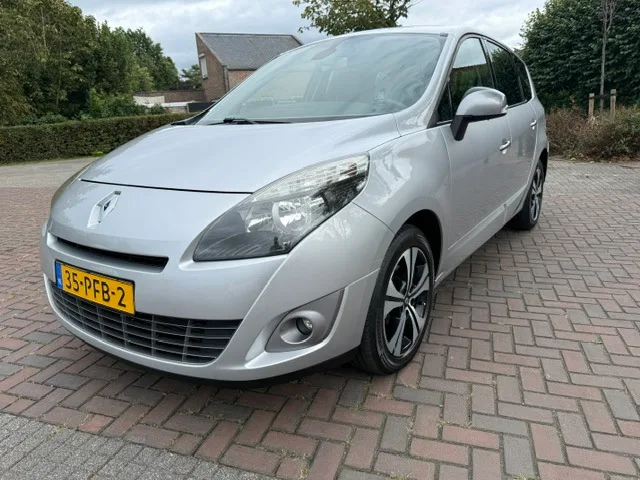 Renault Grand Scénic (2011) — foto 1