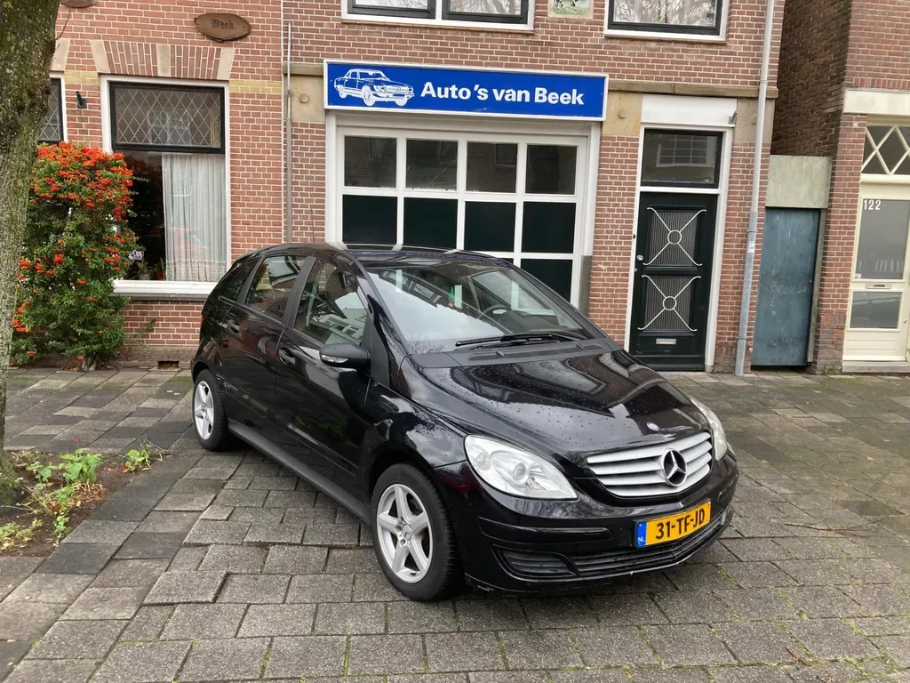 Mercedes-Benz B-Klasse (2006) — foto 1