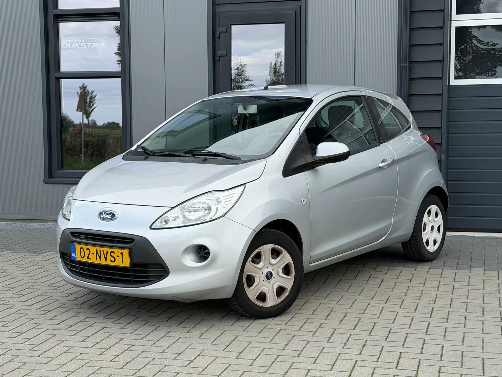 Ford Ka (2010) — foto 1