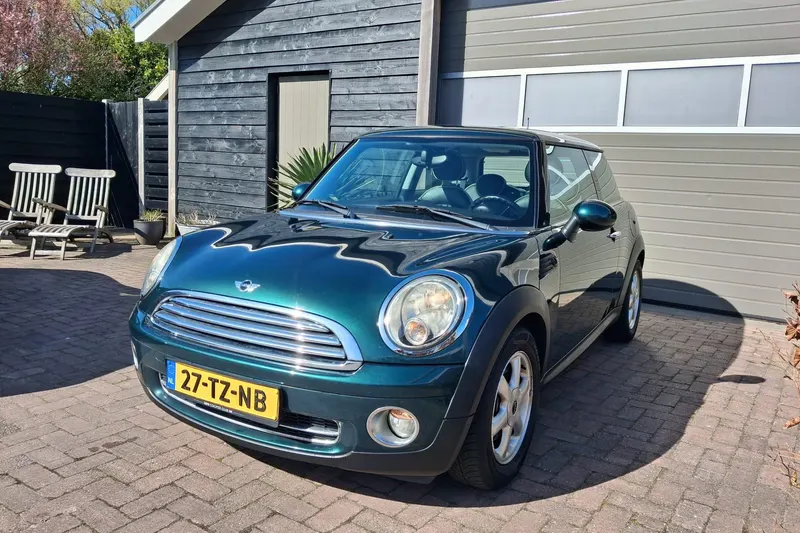 MINI Cooper (2007)