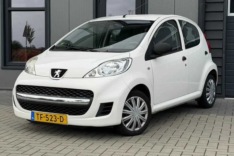 Peugeot 107 (2009)