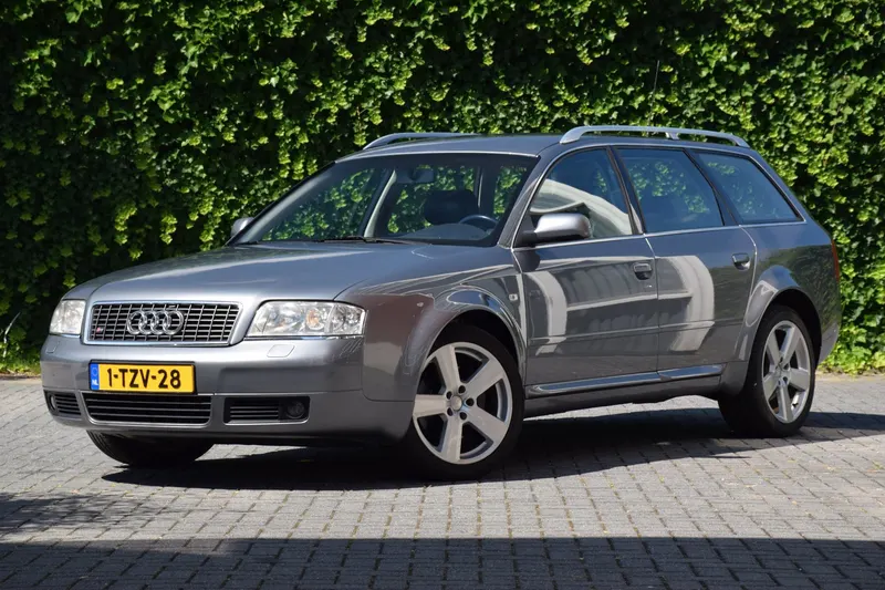Audi S6 (1999)