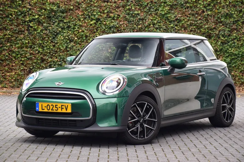MINI Cooper (2021)