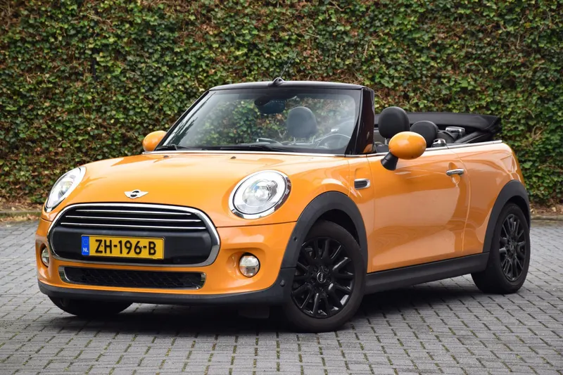 MINI Cabrio (2016)