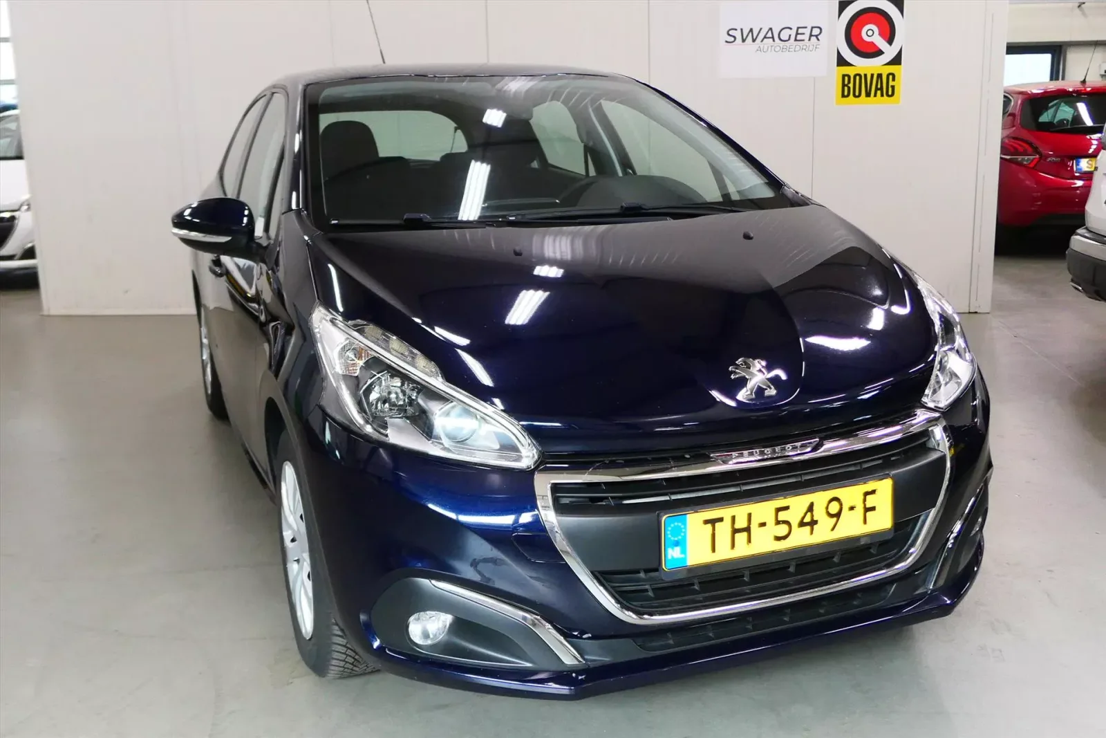 Peugeot 208 (2018) — foto 1