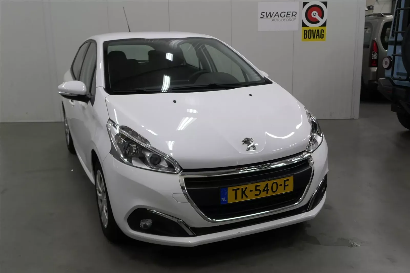 Peugeot 208 (2018) — foto 1