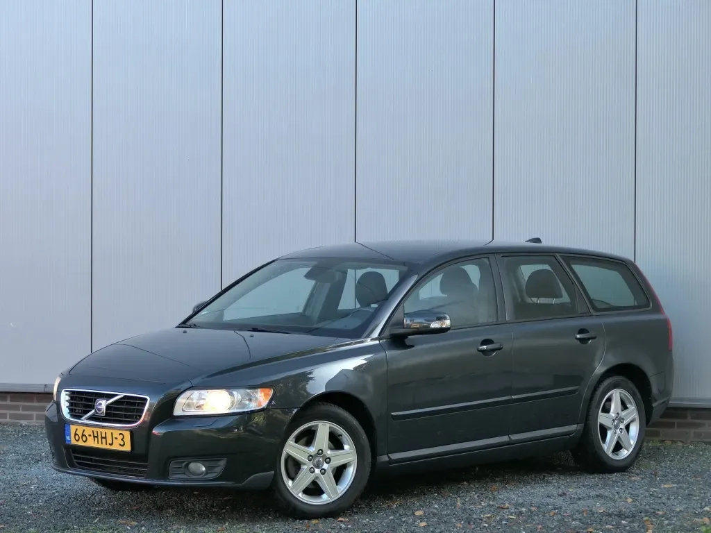 Volvo V50 (2008) — foto 1