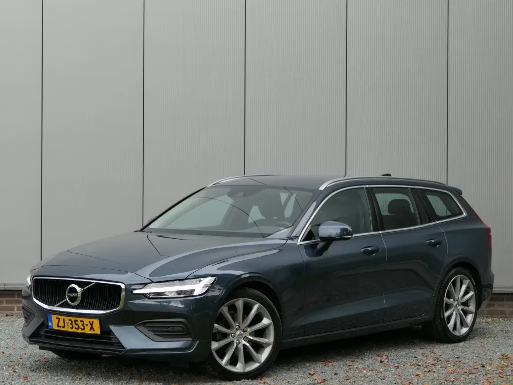 Volvo V60 (2019) — foto 1