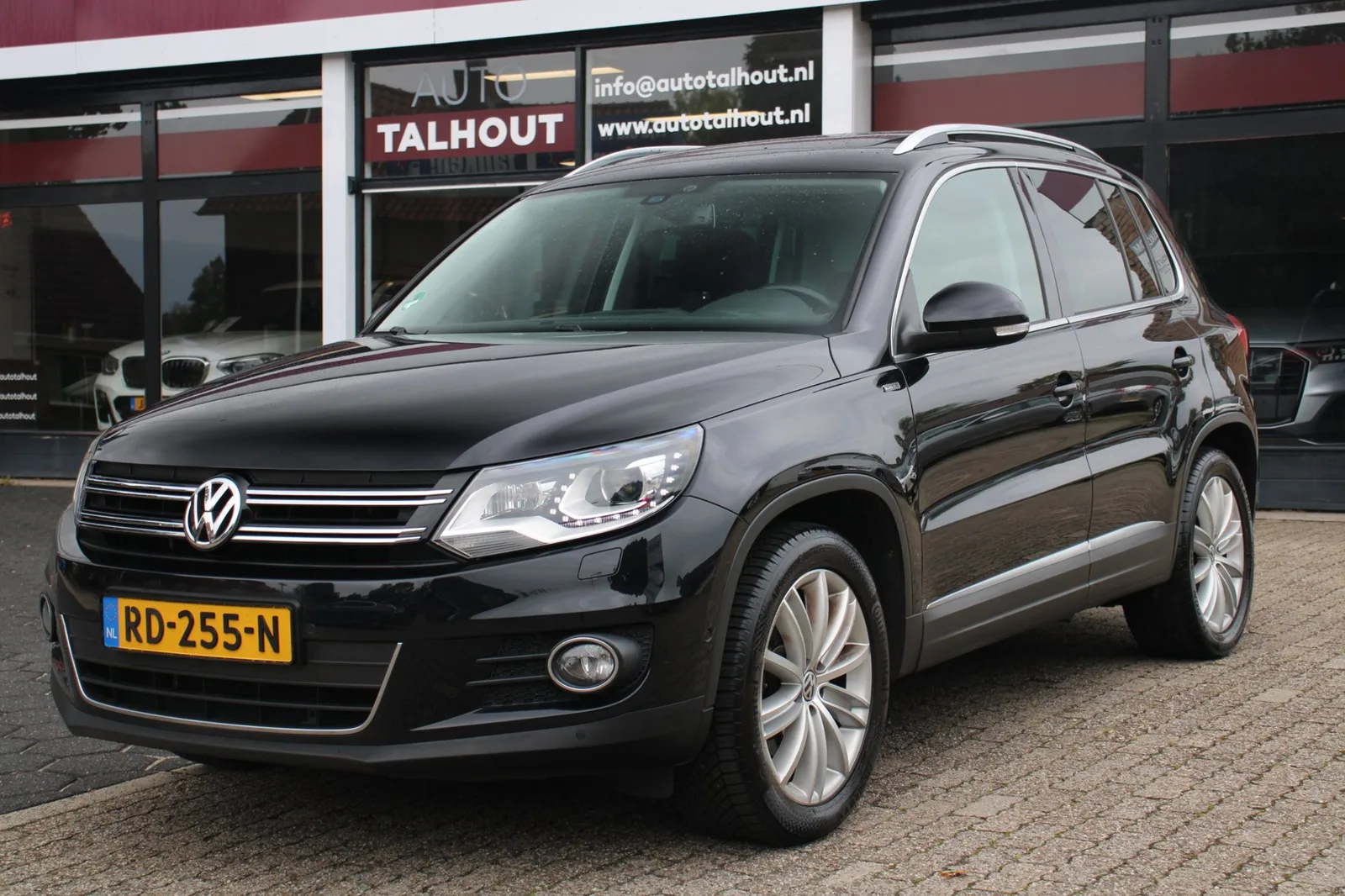 Volkswagen Tiguan (2014) — foto 1