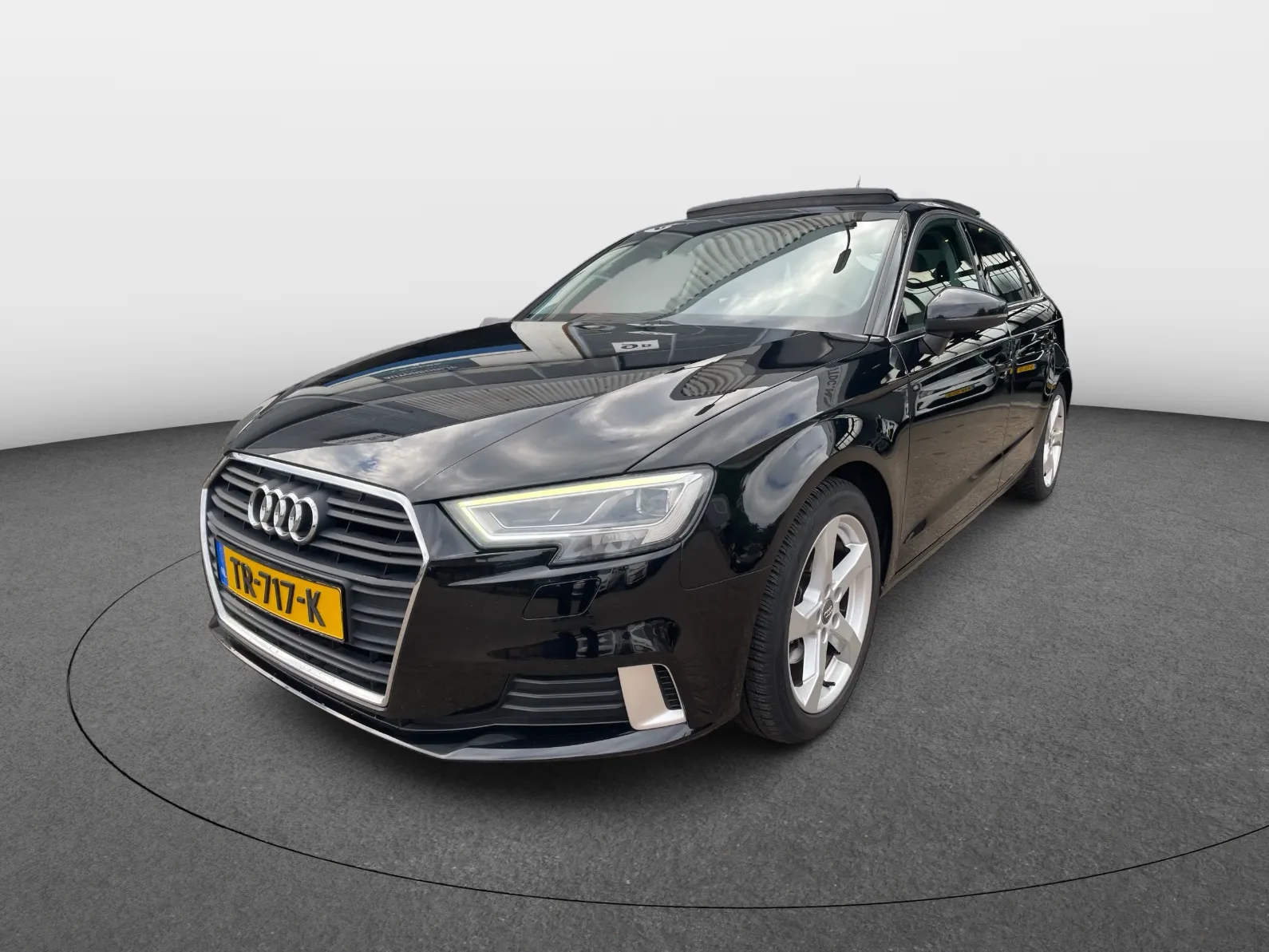 Audi A3 (2018) — foto 1