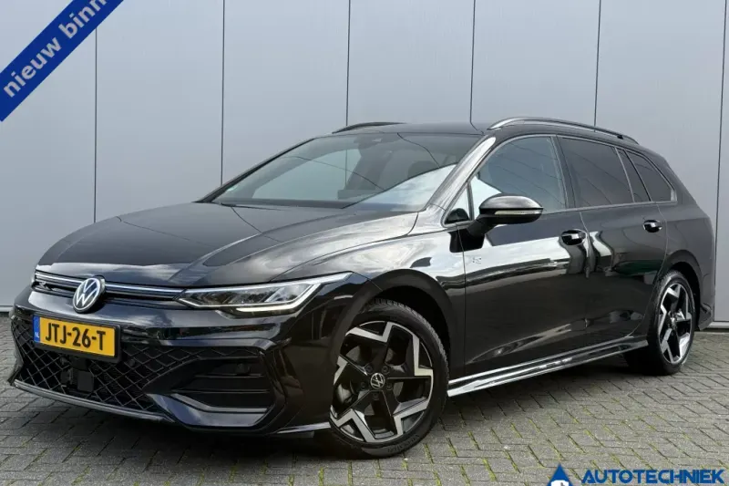 Volkswagen Golf (2025)