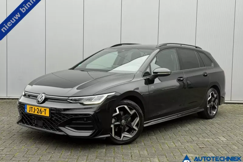Volkswagen Golf (2025)