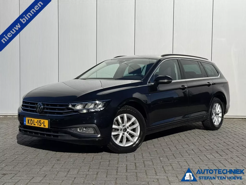 Volkswagen Passat (2024) — foto 1