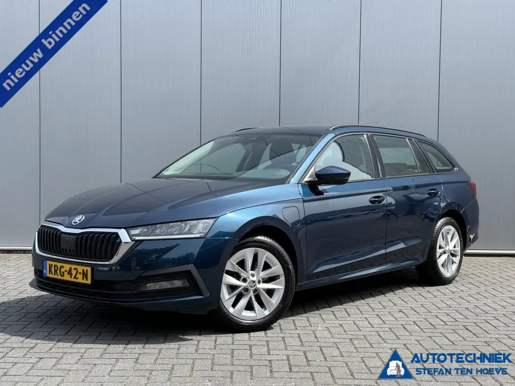 Škoda Octavia (2023) — foto 1