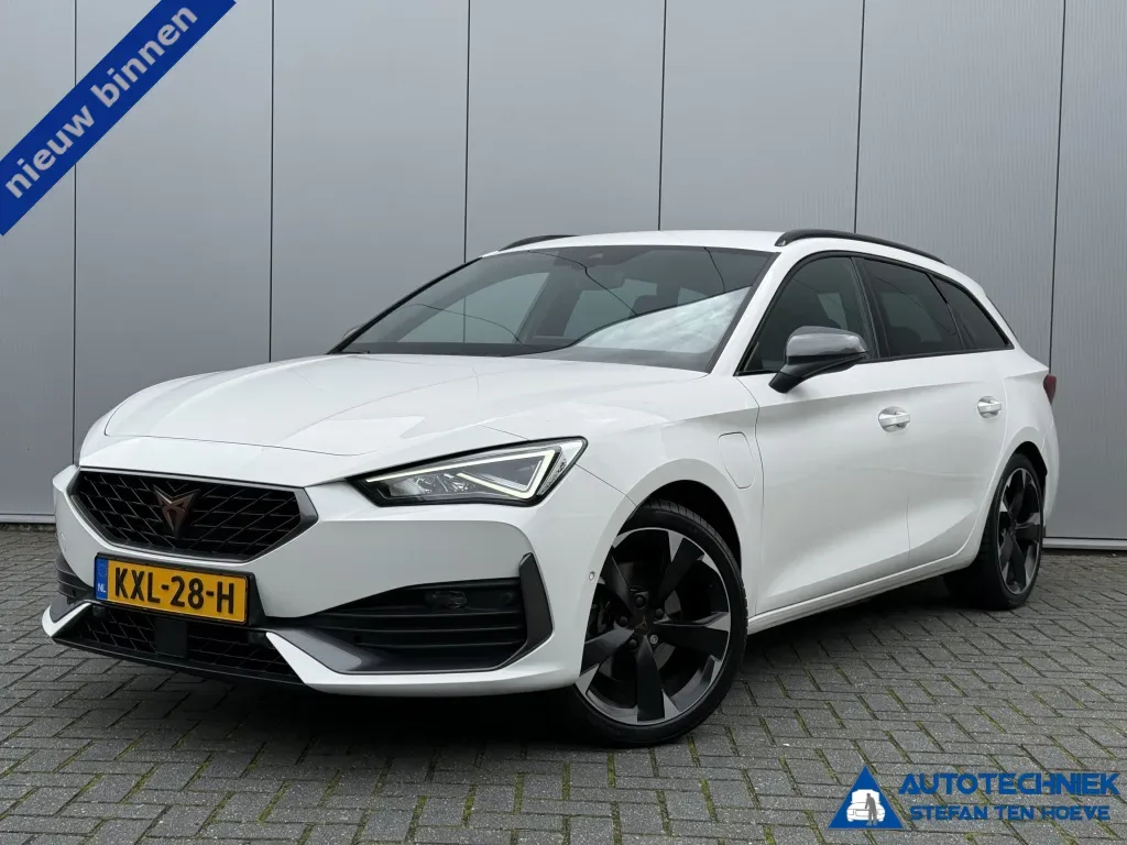 CUPRA Leon Sportstourer (2023) — foto 1