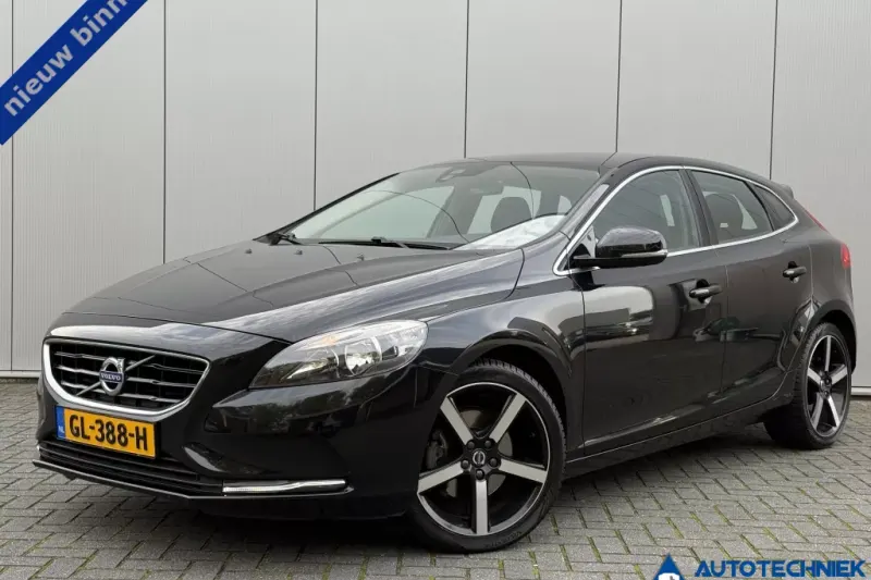 Volvo V40 (2015)
