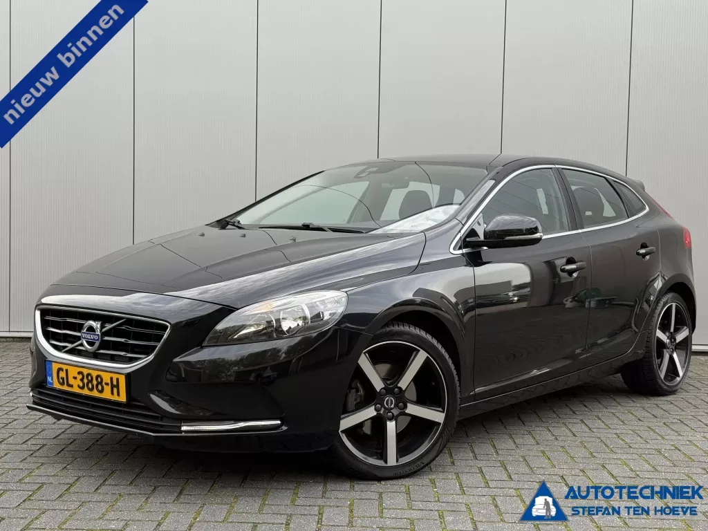 Volvo V40 (2015) — foto 1