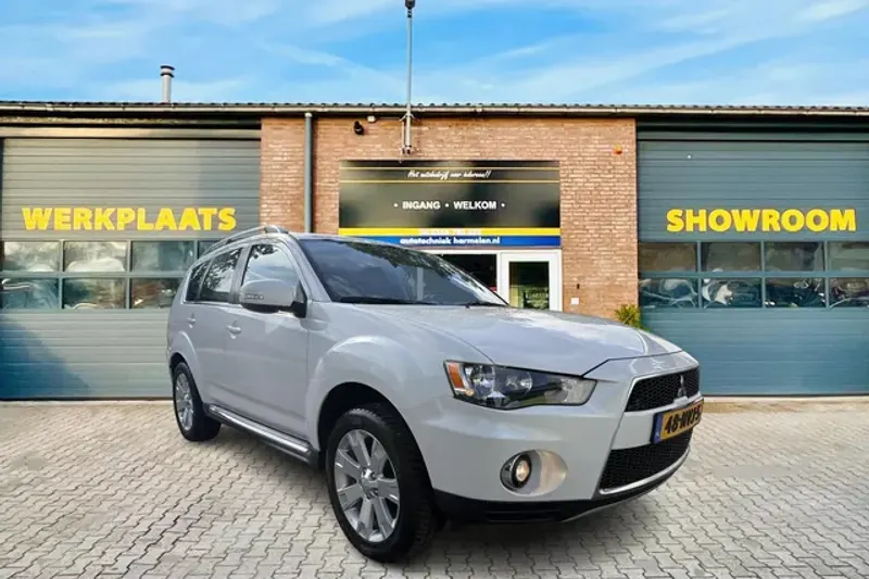 Mitsubishi Outlander (2010)