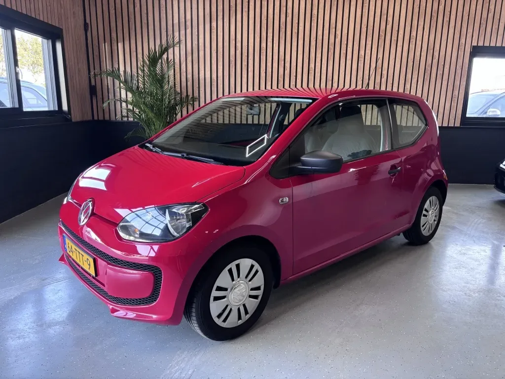 Volkswagen Up! (2012) — foto 1