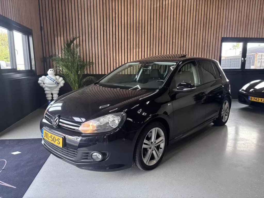Volkswagen Golf (2010) — foto 1