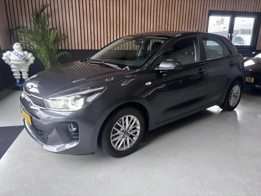 Kia Rio (2020) — foto 1