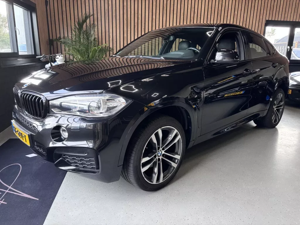 BMW X6 (2015) — foto 1
