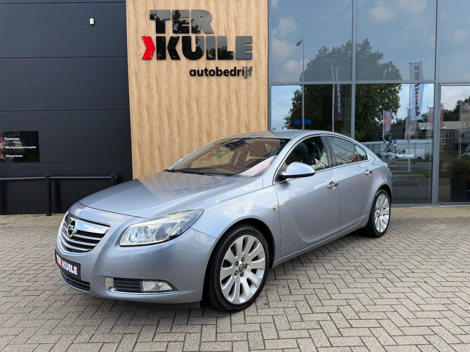 Opel Insignia (2009) — foto 1