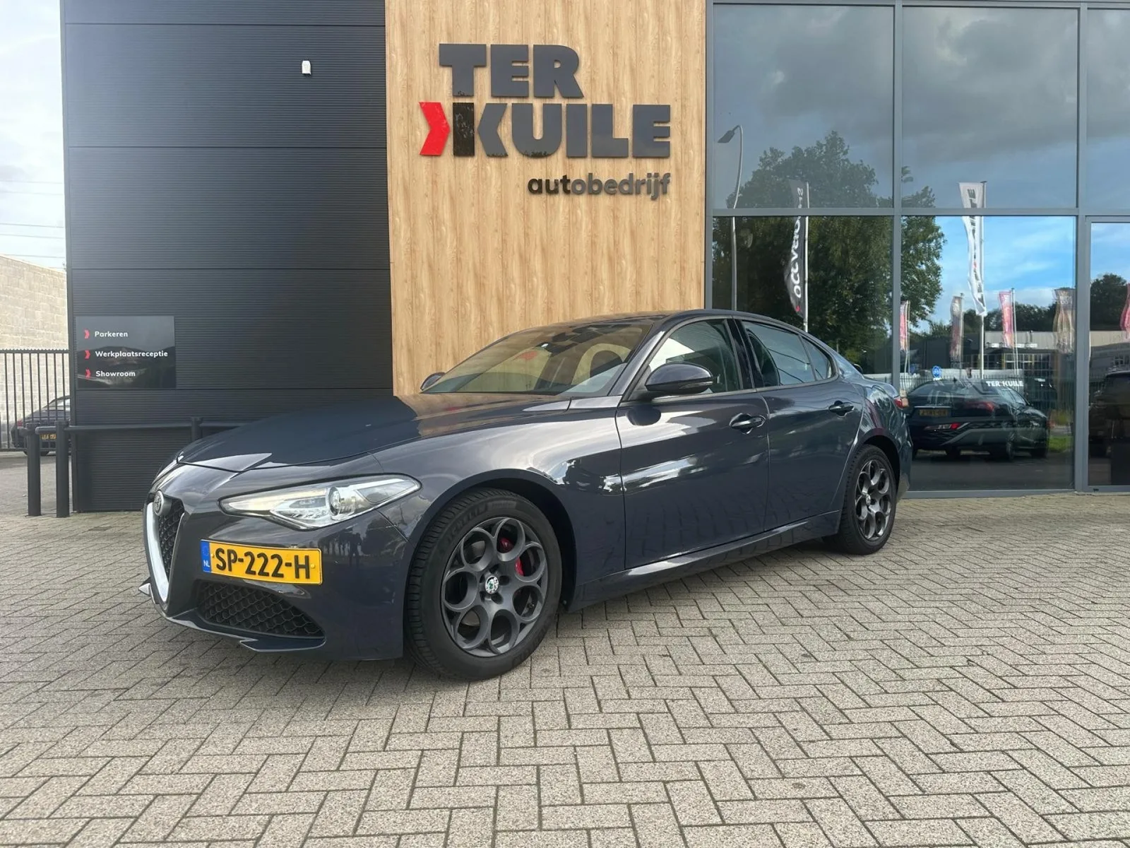 Alfa Romeo Giulia (2018) — foto 1