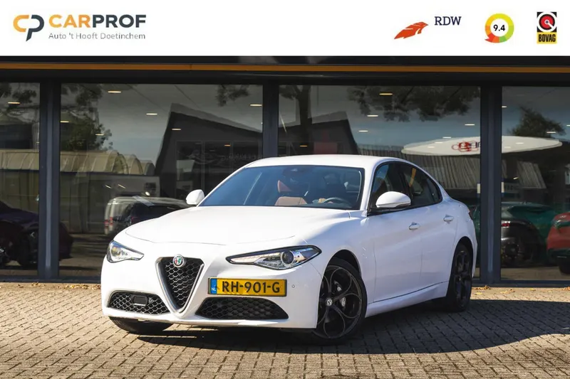 Alfa Romeo Giulia (2017)