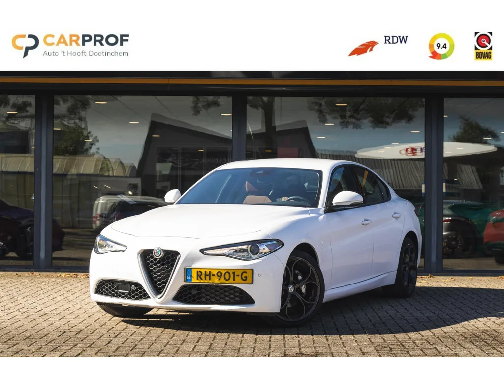 Alfa Romeo Giulia (2017) — foto 1