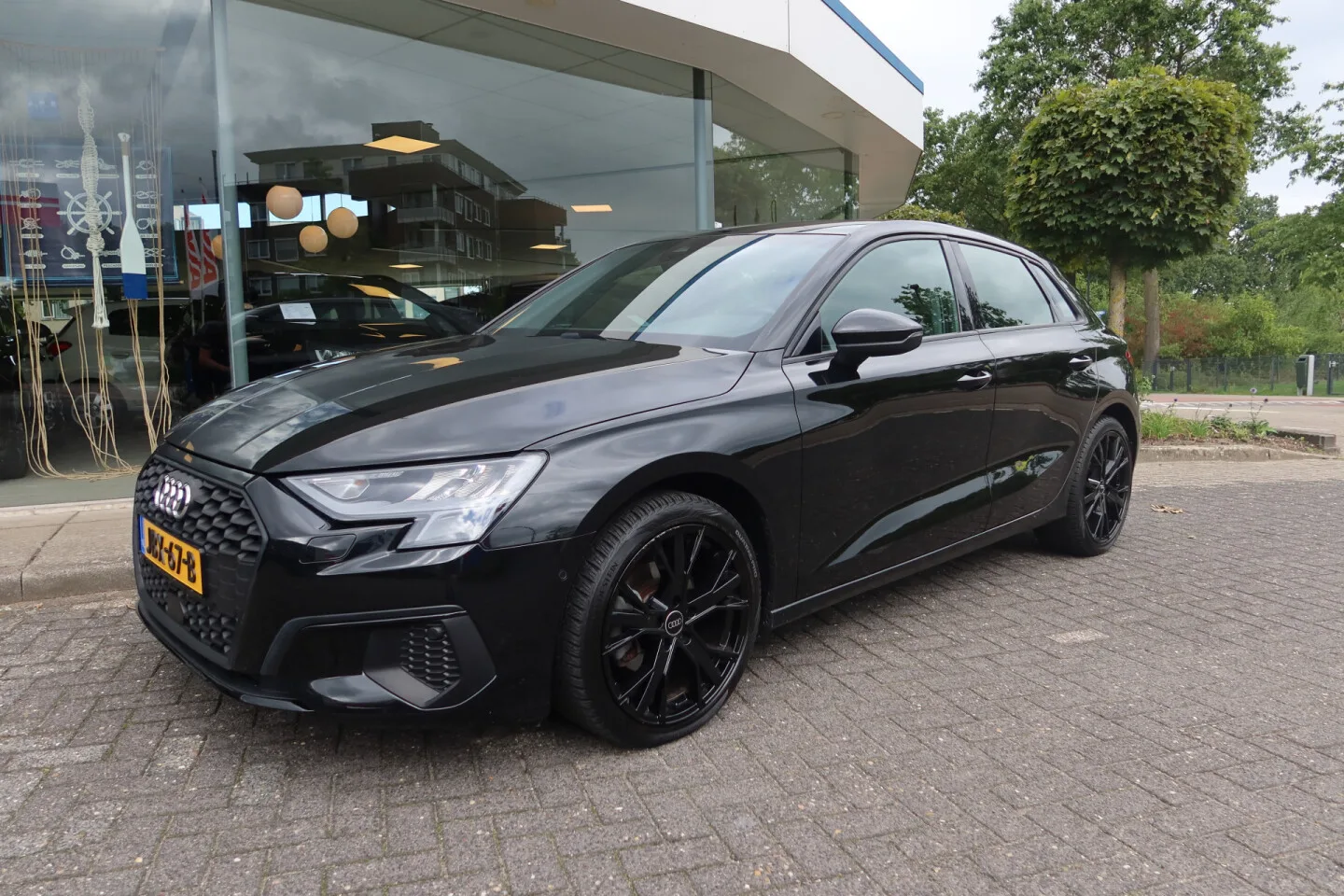 Audi A3 (2023) — foto 1